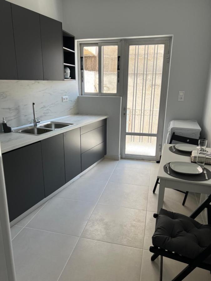 Modern Living In Markopoulo Center Markópoulon Екстериор снимка